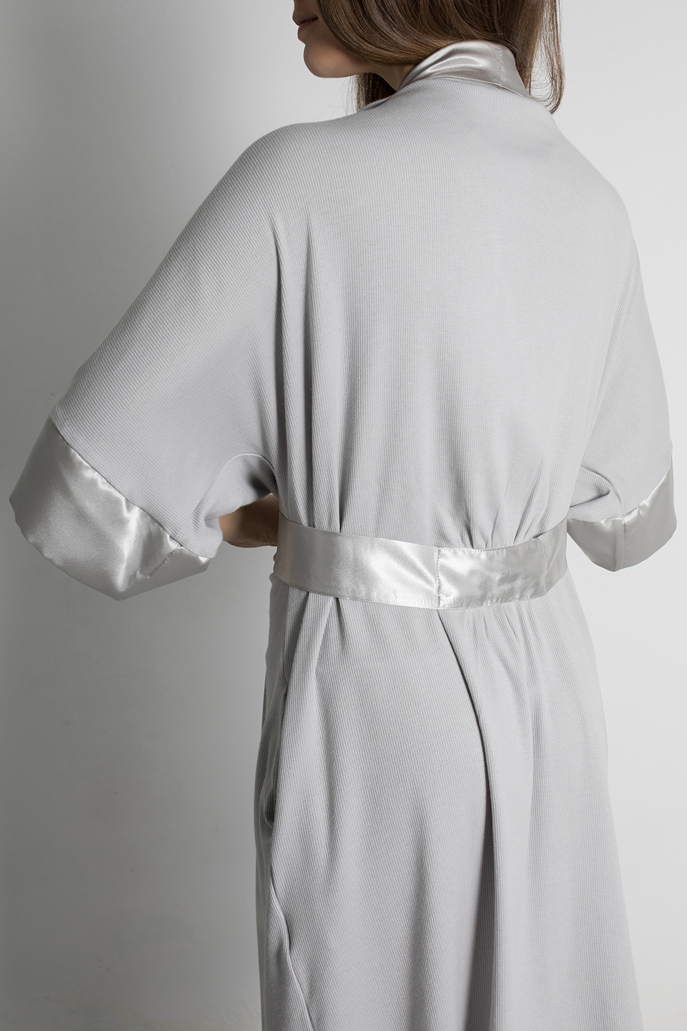 Satin-dressing-gown-robe-de-chambre-peignoire 50773-3
