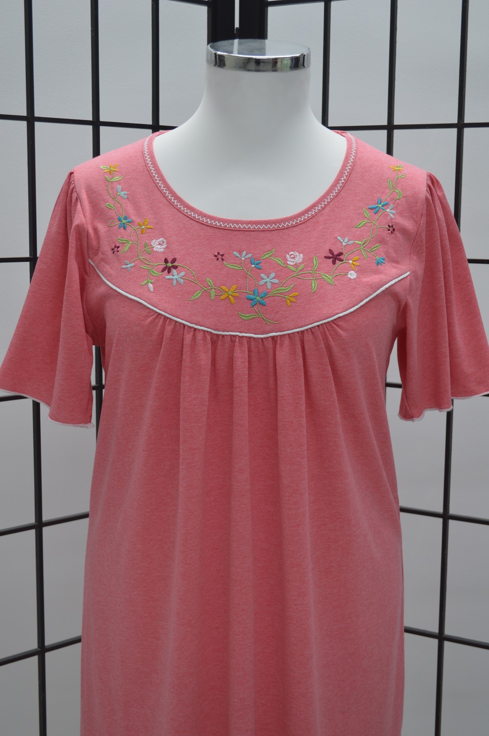 Camisa de dormir mangas borboleta coral Camisa de dormir mangas borboleta coral