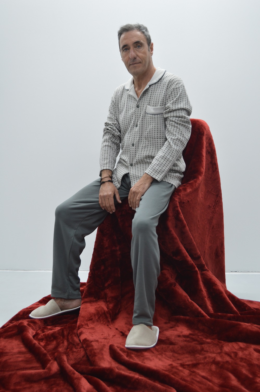 Pijama Clássico de homem, cinza Pijama Clássico de homem, cinza