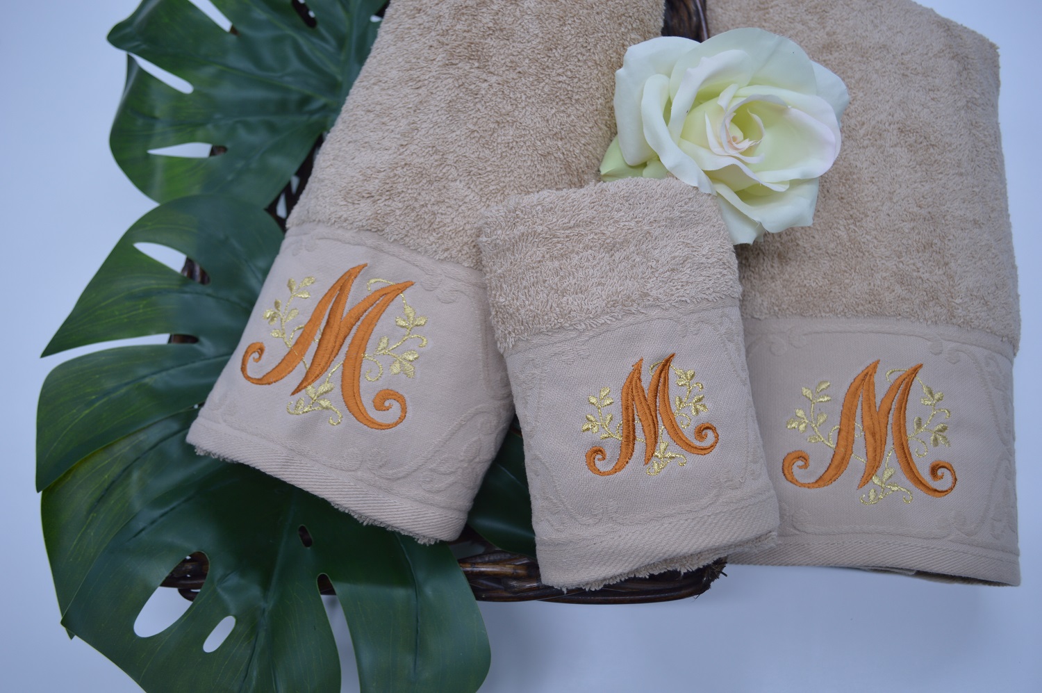 toalhas com barra jacquard e bordado, bege toalhas com barra jacquard e bordado, bege