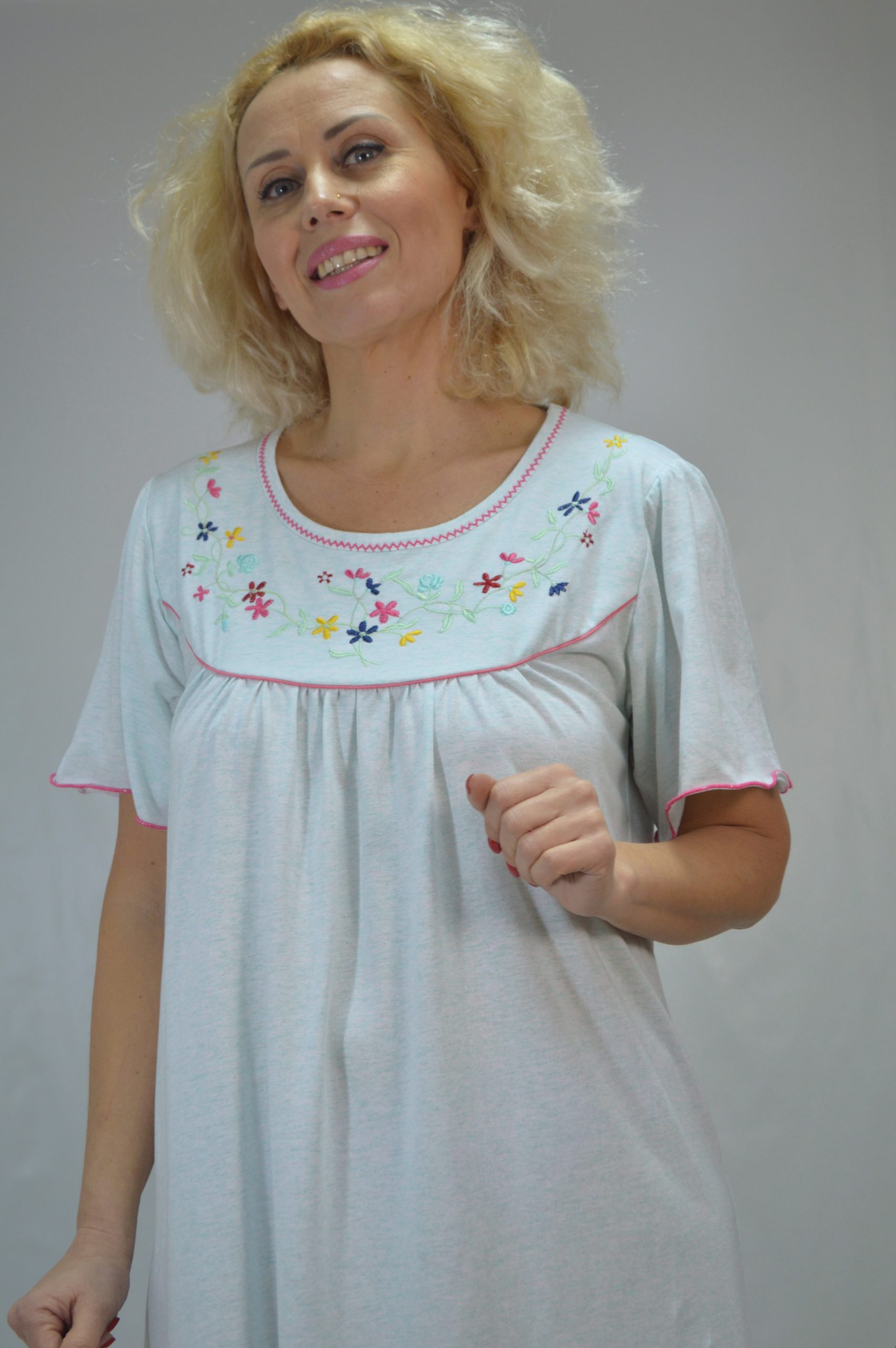 Camisa de dormir com mangas forma borboleta, verde água