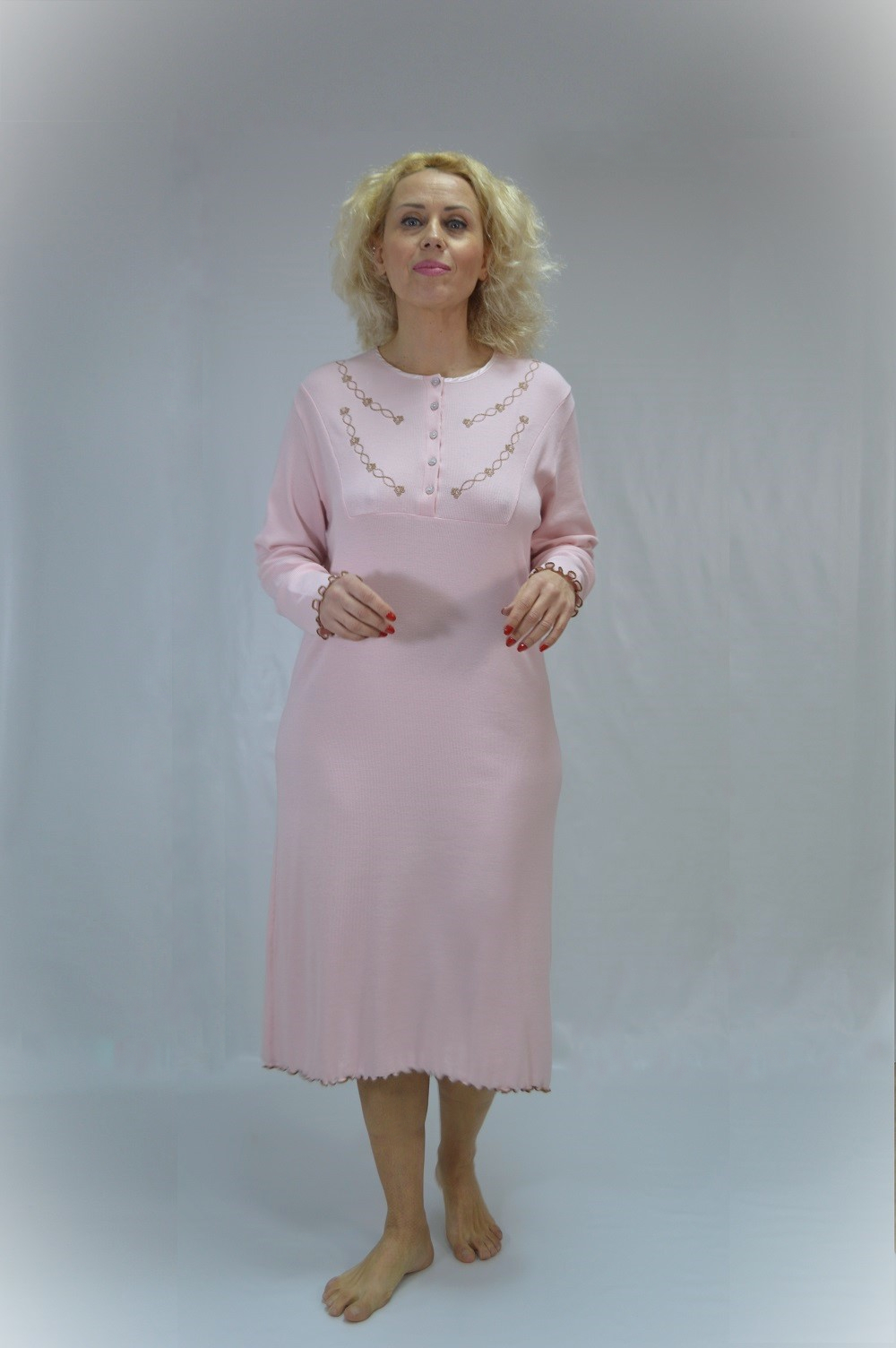 Camisa de dormir com carcela e com bordado, Rosa Camisa de dormir com carcela e com bordado, Rosa