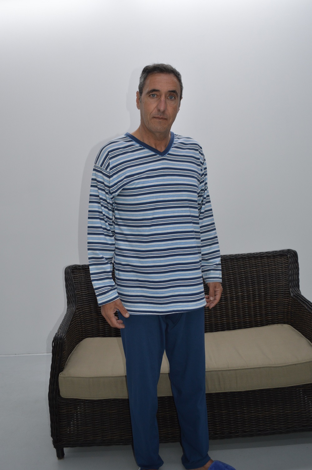 Pijama de homem decote em V