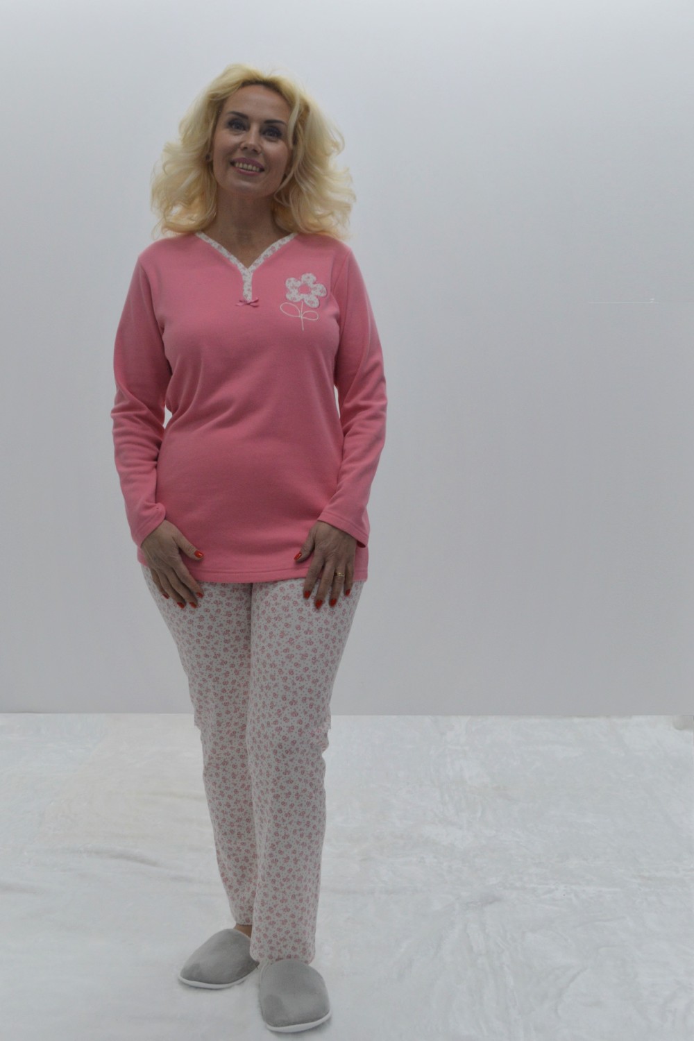Pijama interlock com bordado flor