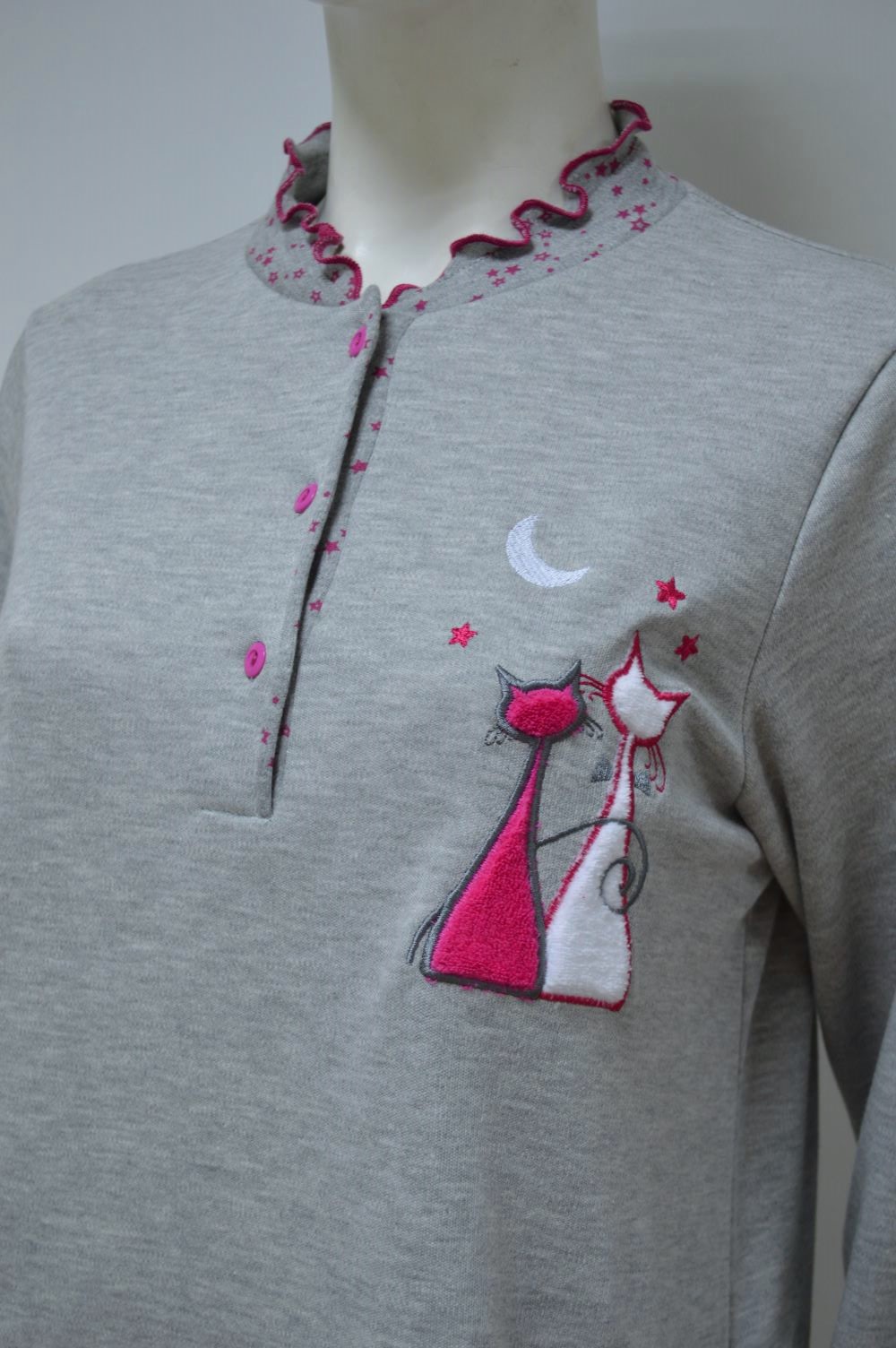Camisa de dormir com bordado Cats in Love, Cinza