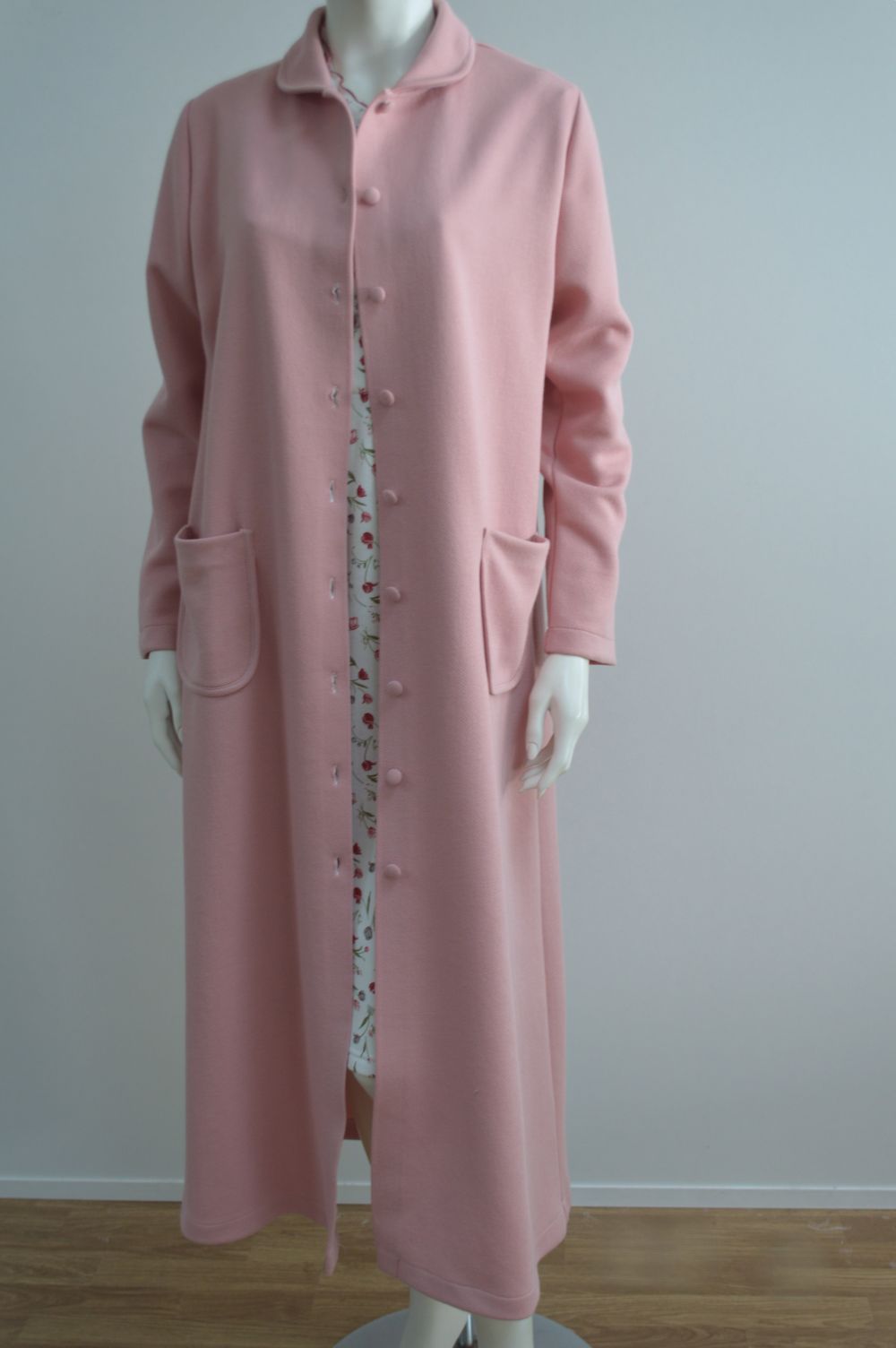 Robe de senhora com gola, Rosa Robe de senhora com gola, Rosa