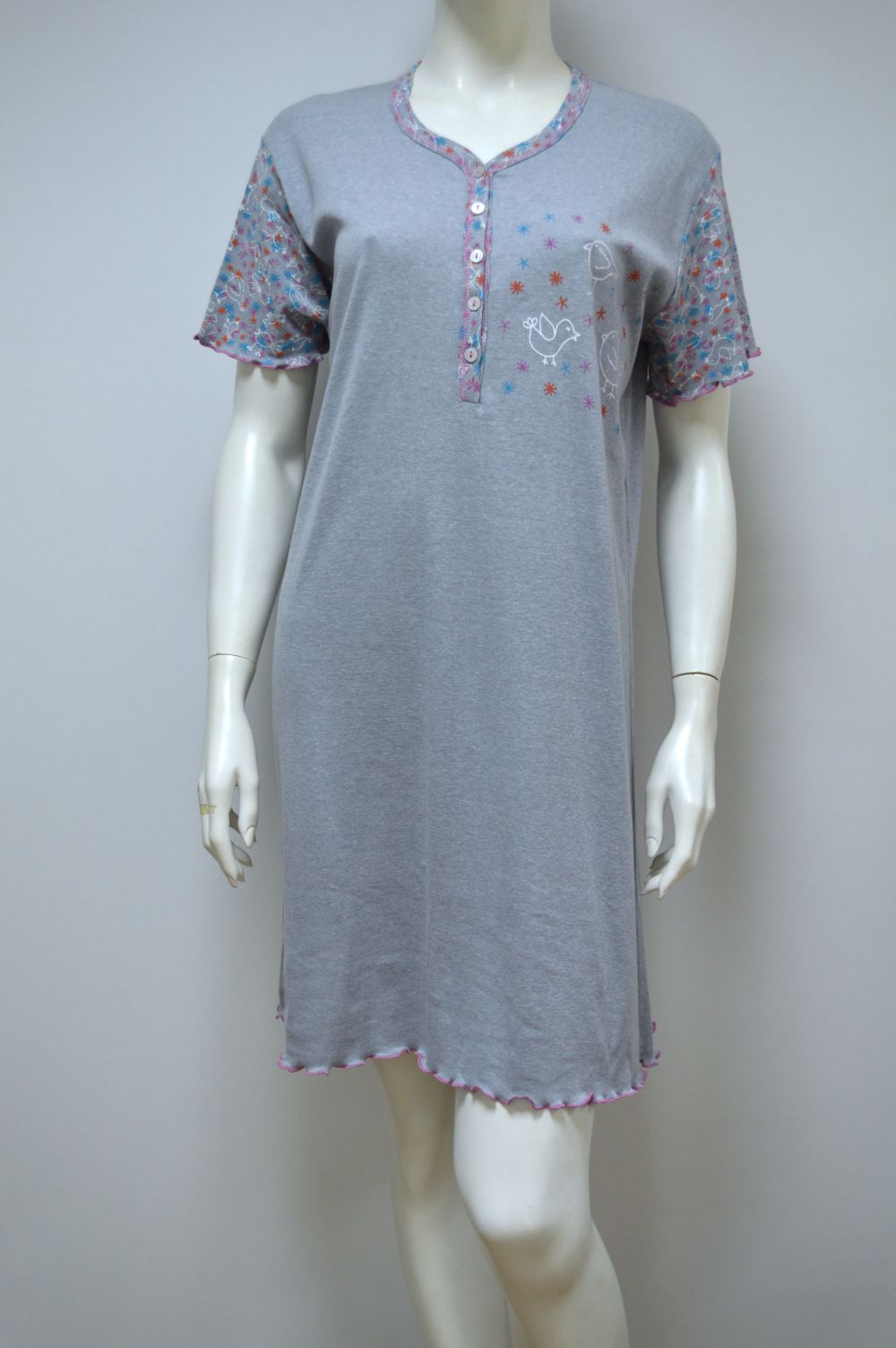 Camisa de senhora modelo T-Shirt, Cinza Camisa de senhora modelo T-Shirt, Cinza