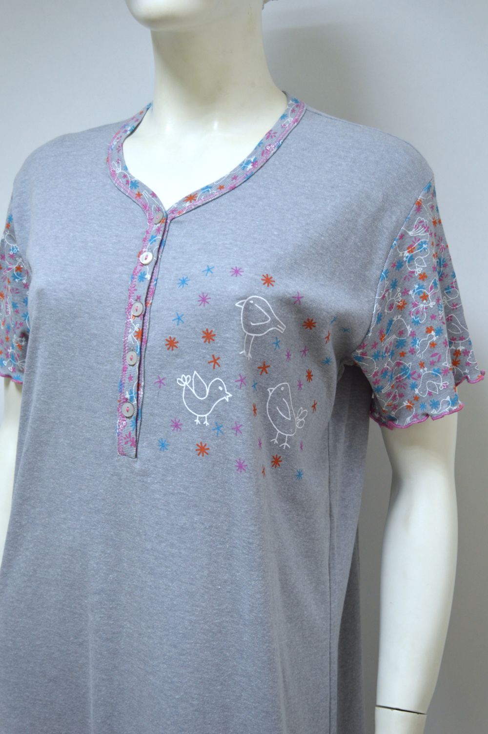 Camisa de senhora modelo T-Shirt, Cinza Camisa de senhora modelo T-Shirt, Cinza