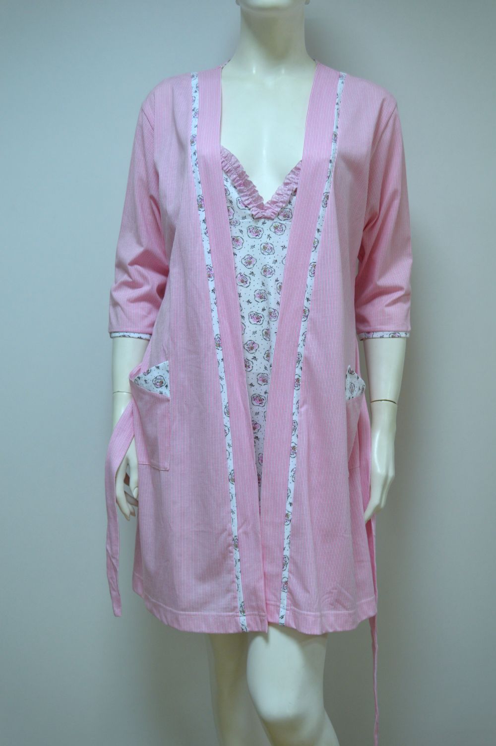 Robe modelo kimono, Riscas Robe modelo kimono, Riscas