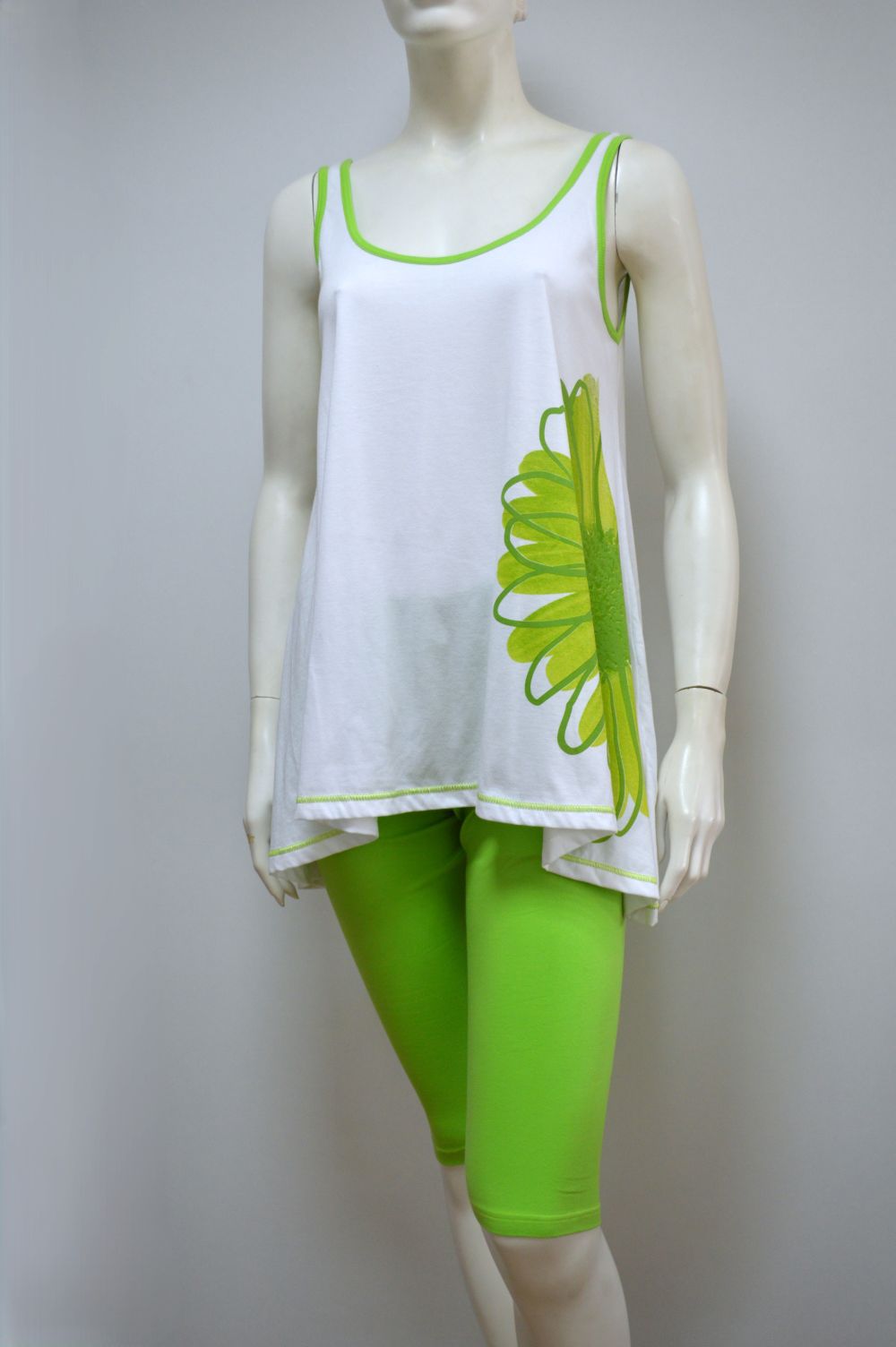 Pijama camisola sem manga + calção, Branco / Verde Pijama camisola sem manga + calção, Branco / Verde