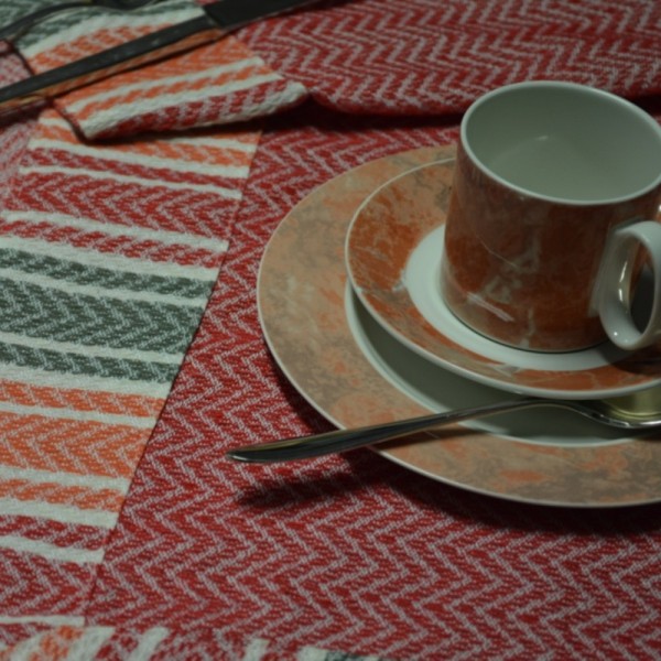 Runners, Toalhas de Mesa em Jacquard. Produção sob consulta.